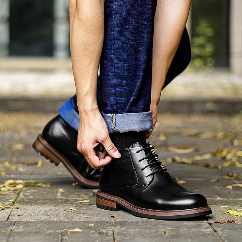 Men's black leather lace-up chukka boots with plain toe and rubber sole