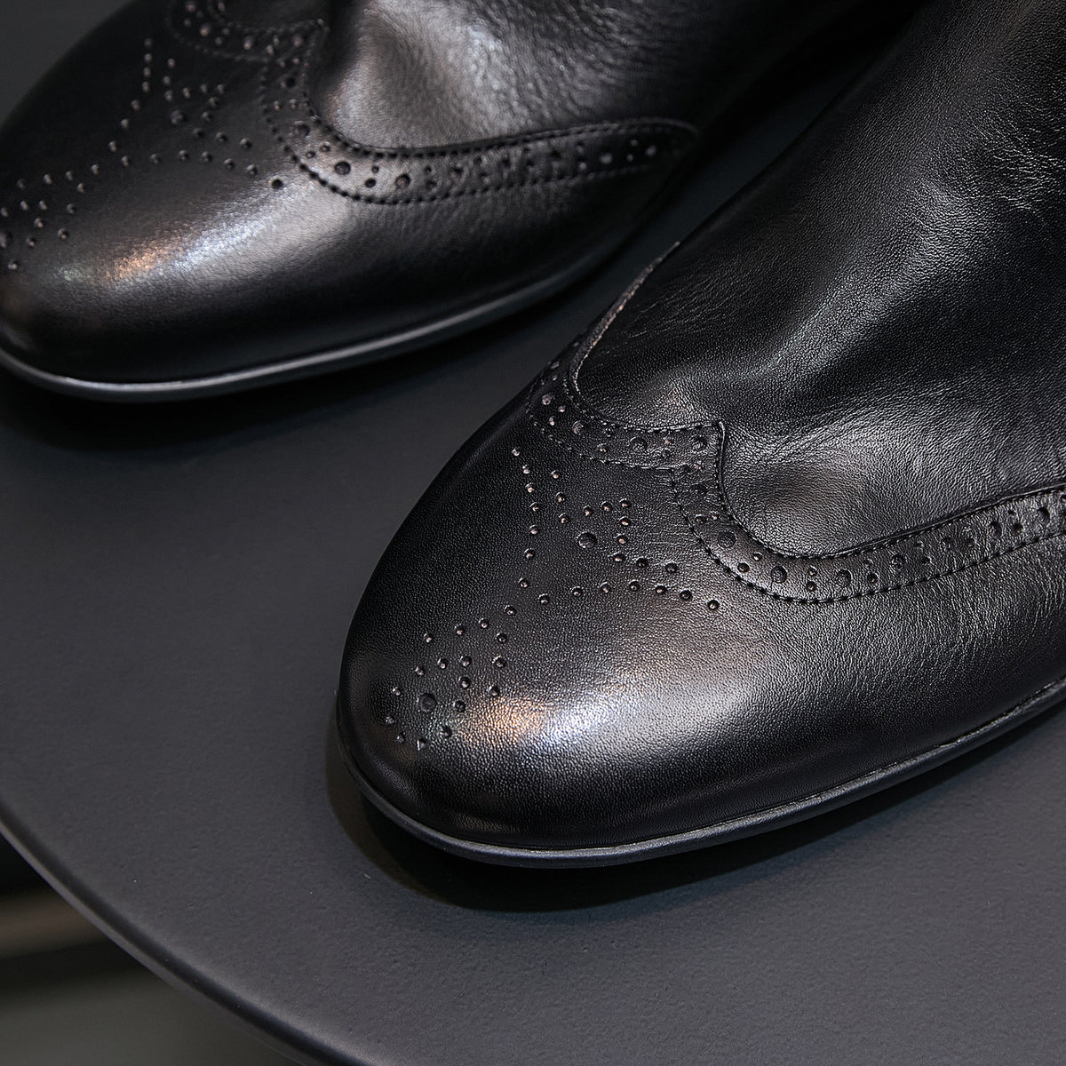 Wingtip Brogue Leather Chelsea Boots for Men