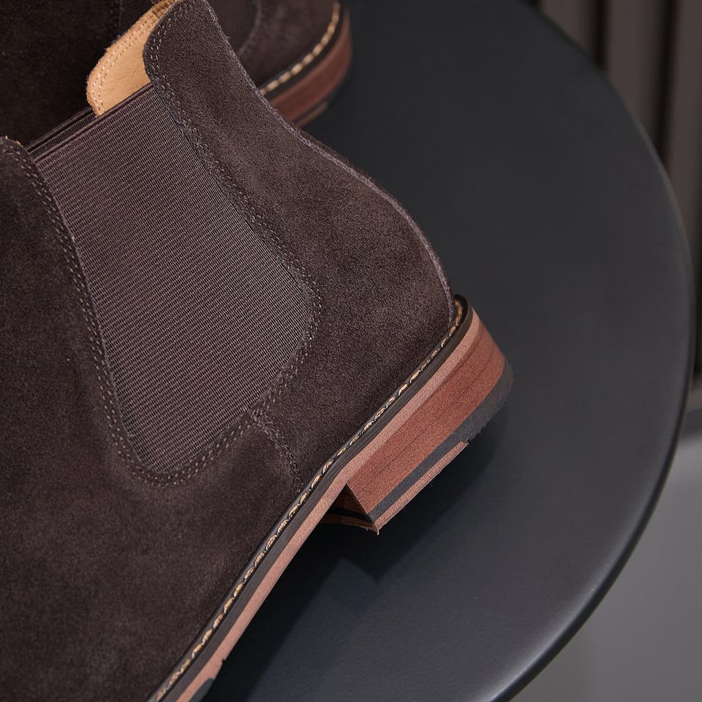 Almond Plain Toe Suede Chelsea Boots for Men