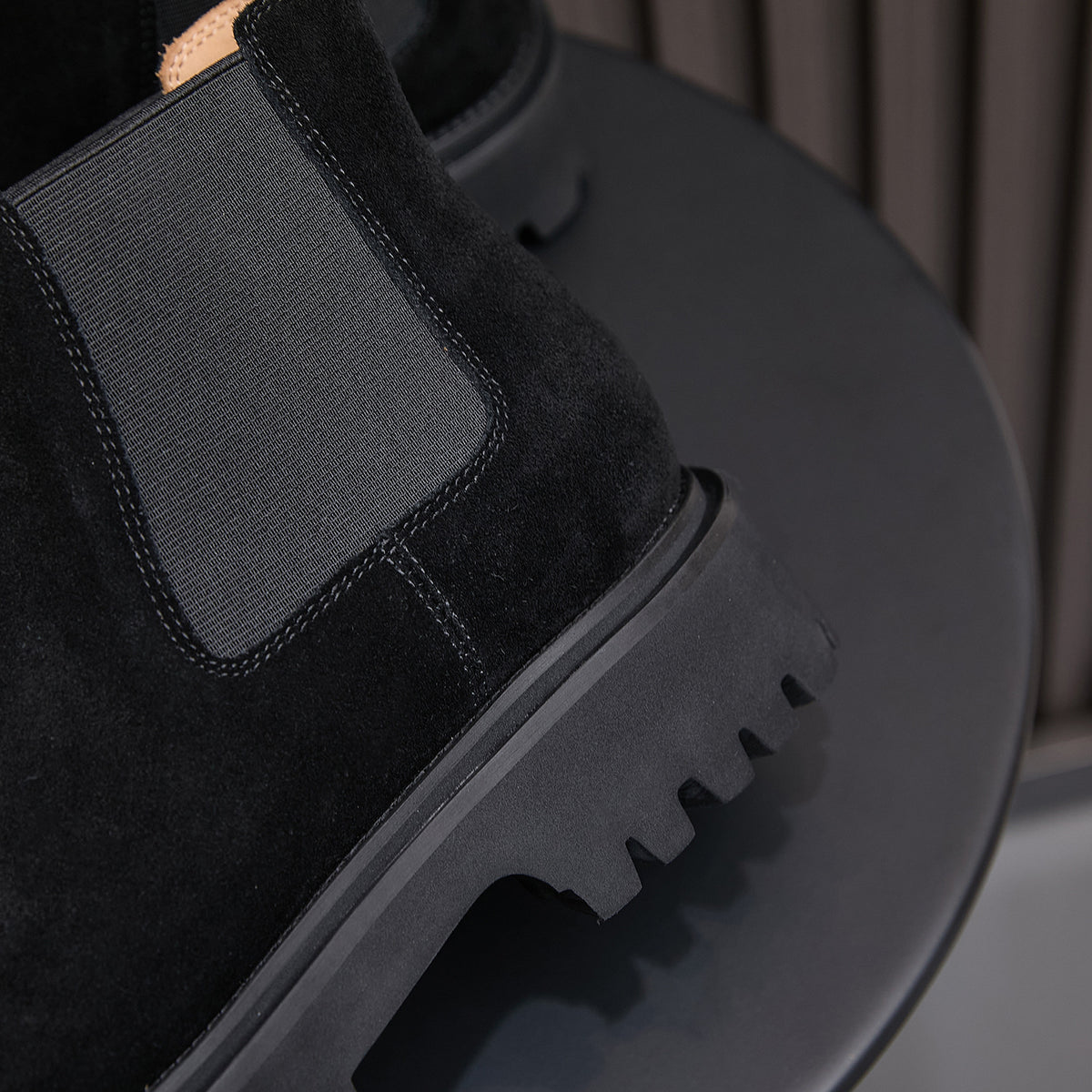 Round Plain Toe Suede Lug Chelsea Boots for Men