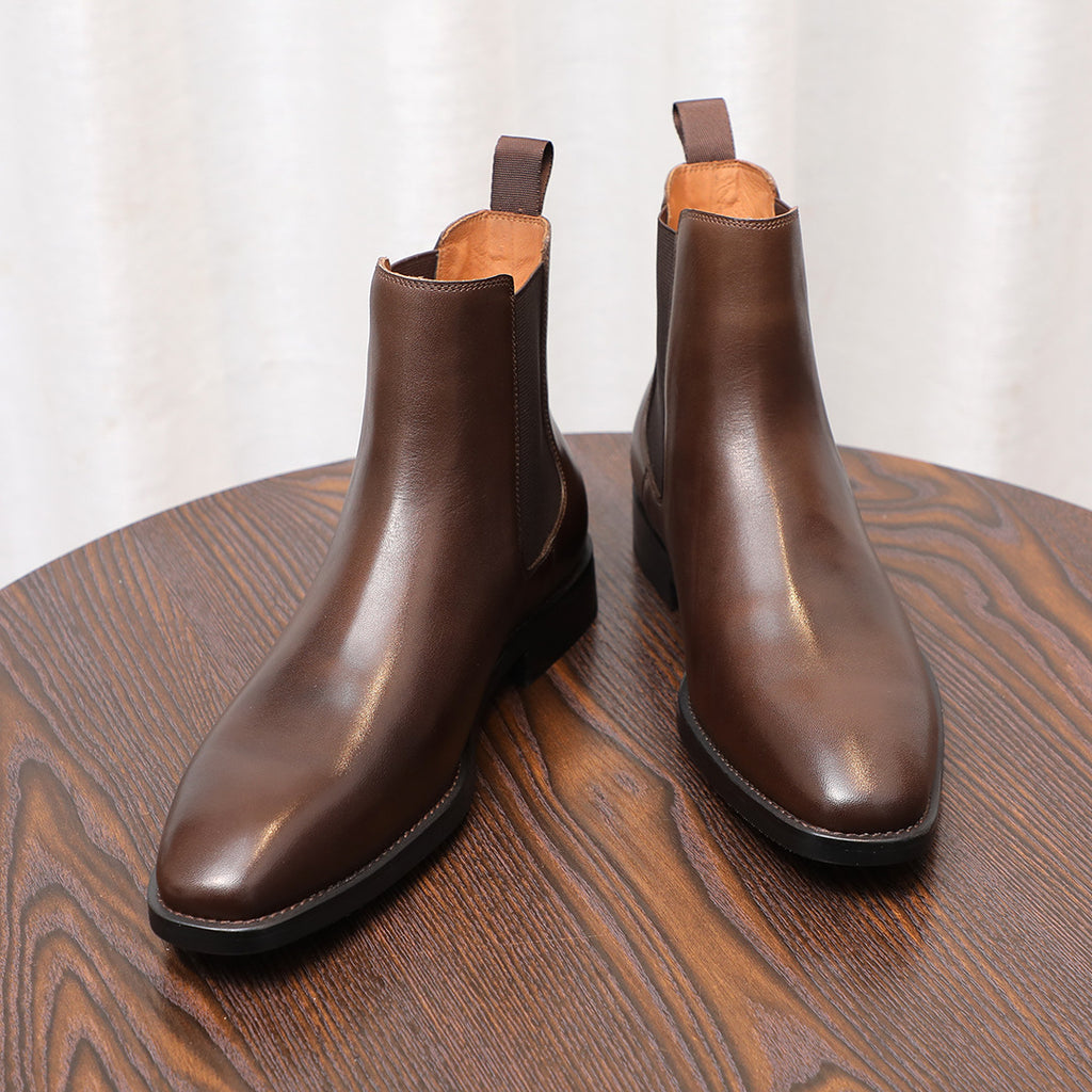 Pointed Plain Toe Leather Chelsea Boots for Men