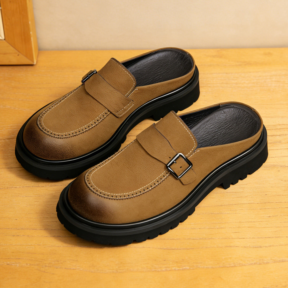 Men's Burnished Leather Closed-Toe Casual Mule Loafers