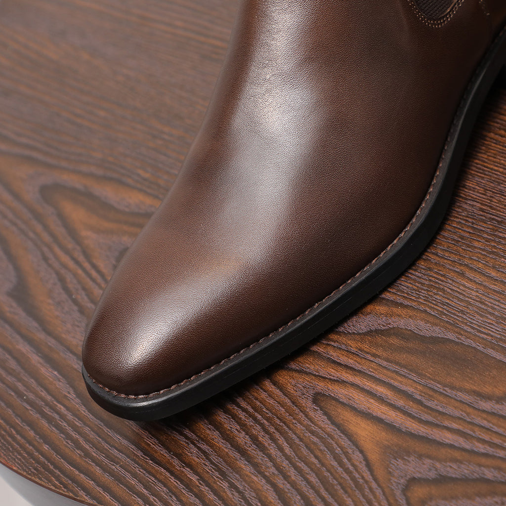 Pointed Plain Toe Leather Chelsea Boots for Men