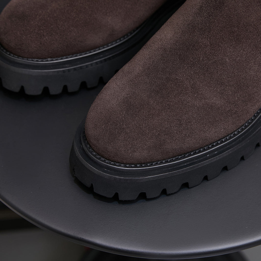 Round Plain Toe Suede Lug Chelsea Boots for Men