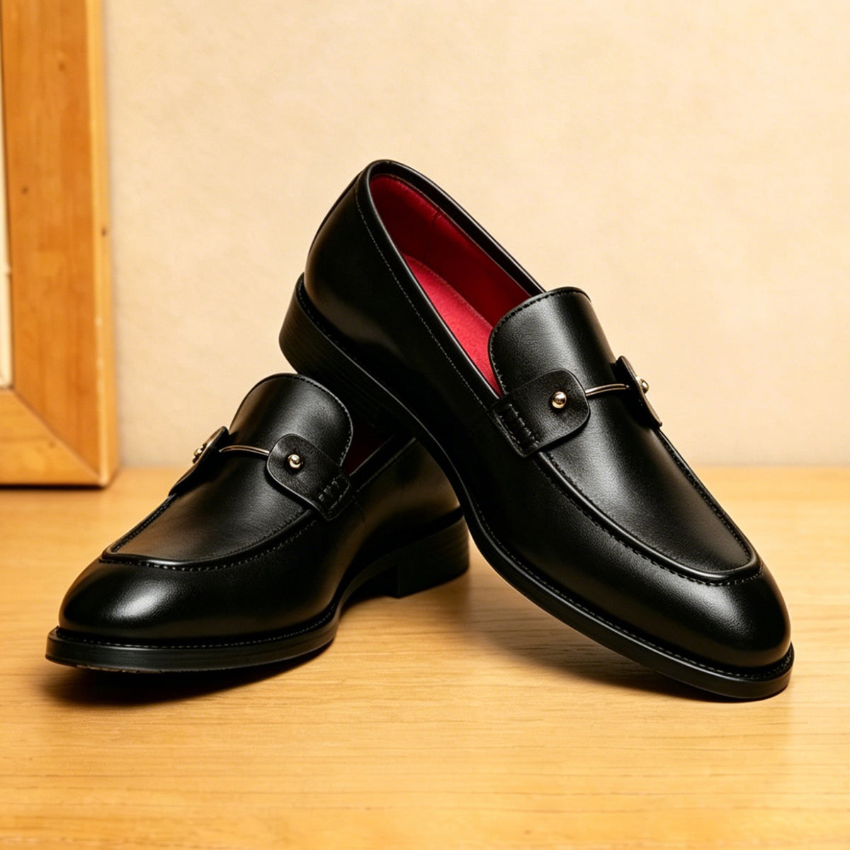 Men's Sleek Pointed Toe Leather Dress Loafers