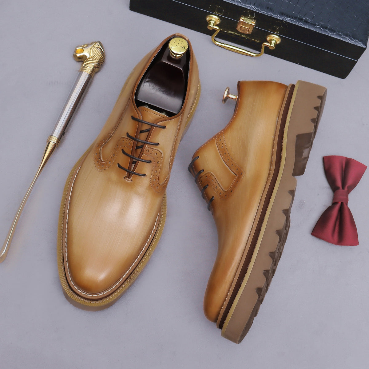 Men's Chunky Lug Sole Plain Chisel Toe Leather Oxfords