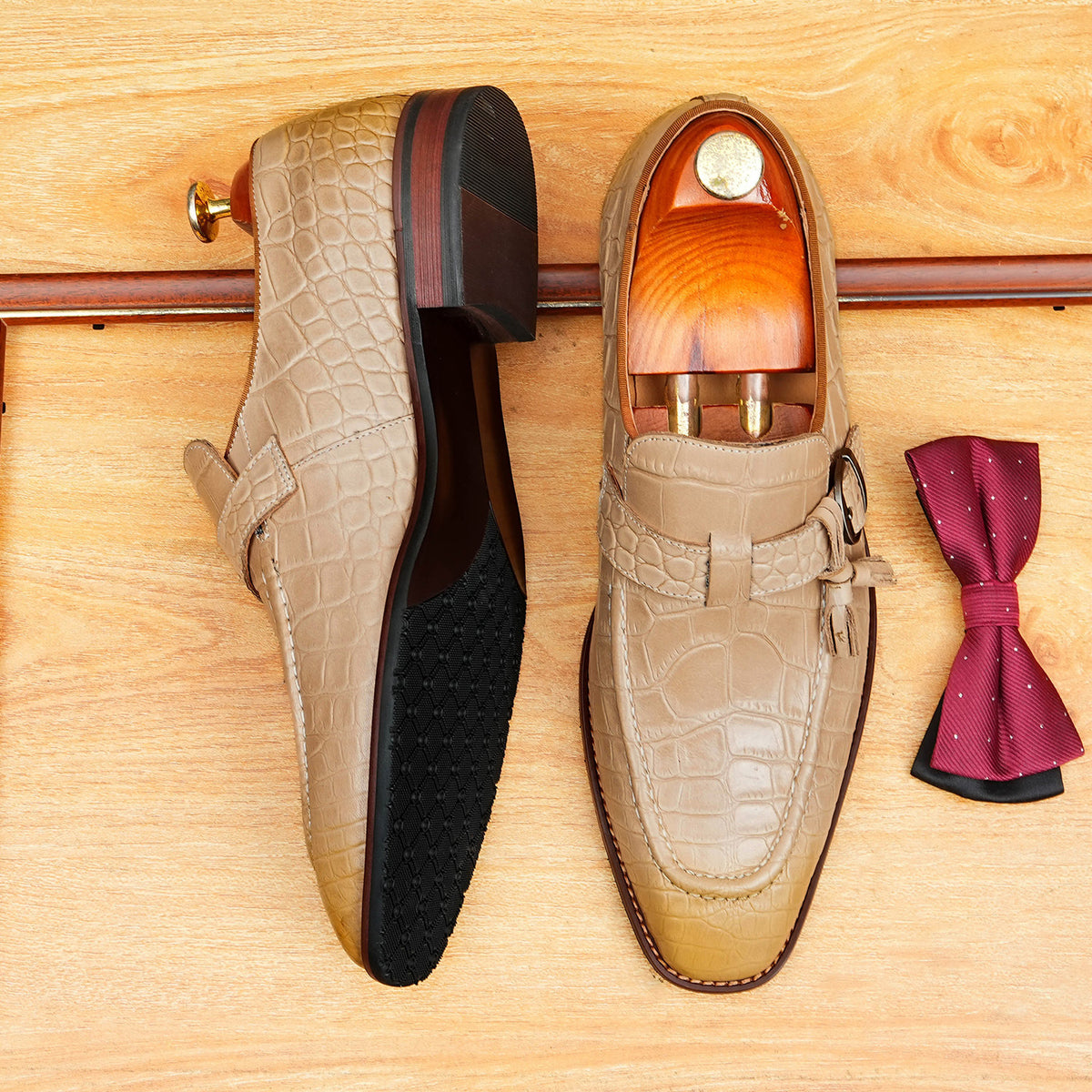 Men's Crocodile Embossed Buckle Tassel Dress Loafers