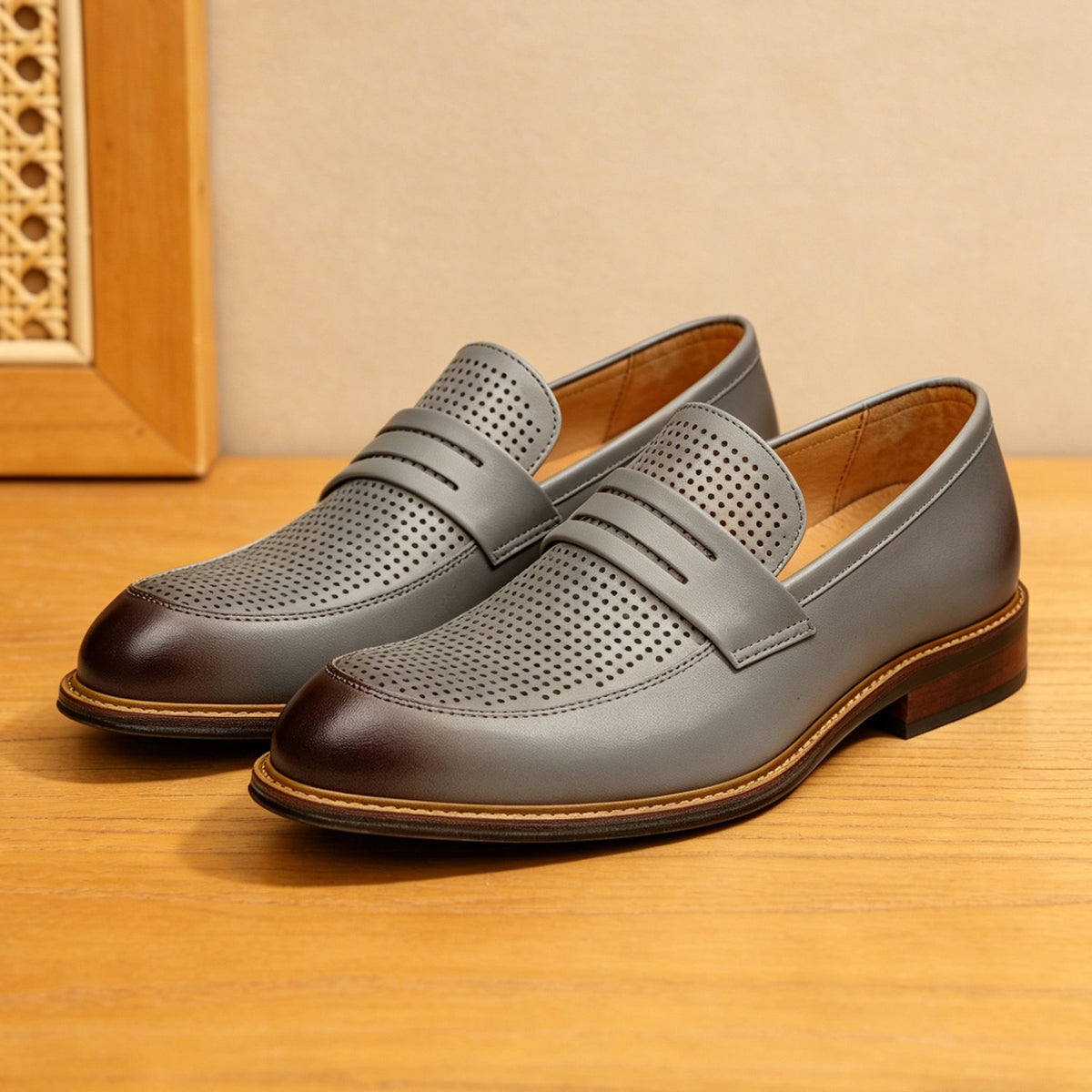 Men's Dot-Pattern Pointed Toe Leather Dress Loafers