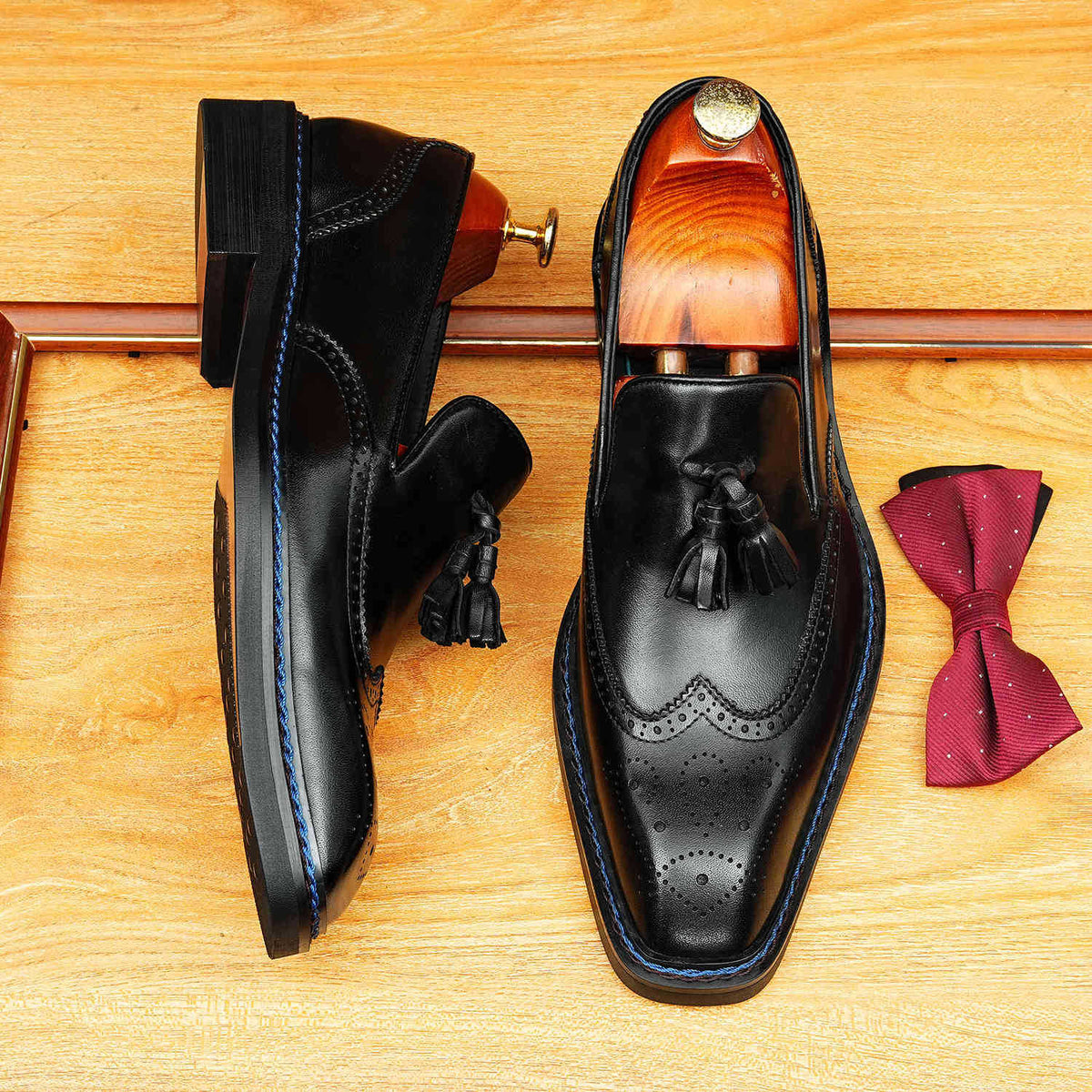 Men's Perforated Brogue Tassel Square Toe Leather Loafers