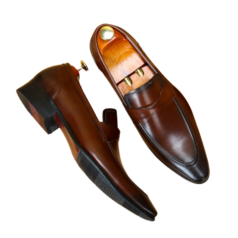 Men's Vintage Pointed Toe Slip-On Leather Loafers