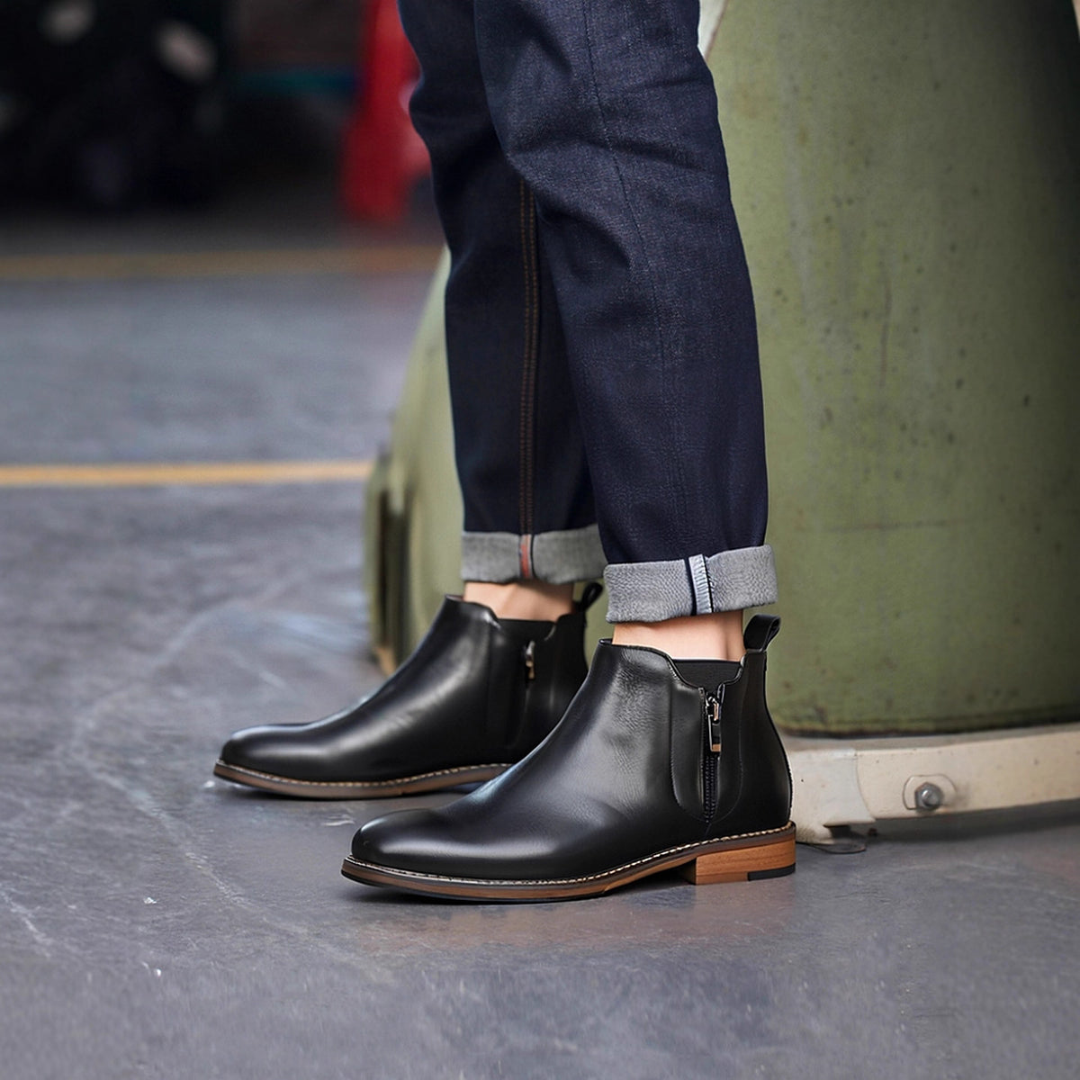 Men's Leather Plain Toe Side-Zip Chelsea Dress Boots