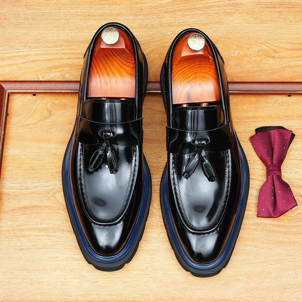 Men's Glossy Contrast Trim Tassel Leather Loafers