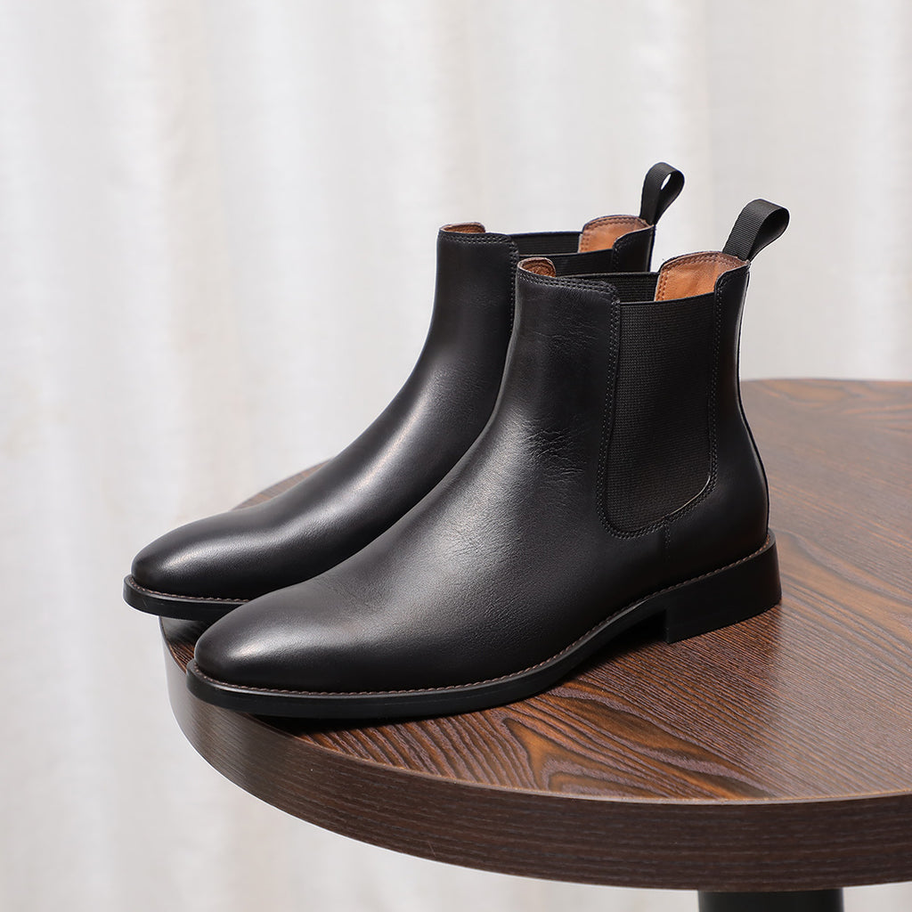 Pointed Plain Toe Leather Chelsea Boots for Men