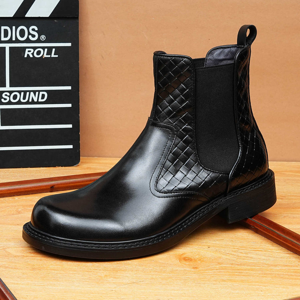 Men's Classic Round Toe Slip-On Leather Chelsea Boots