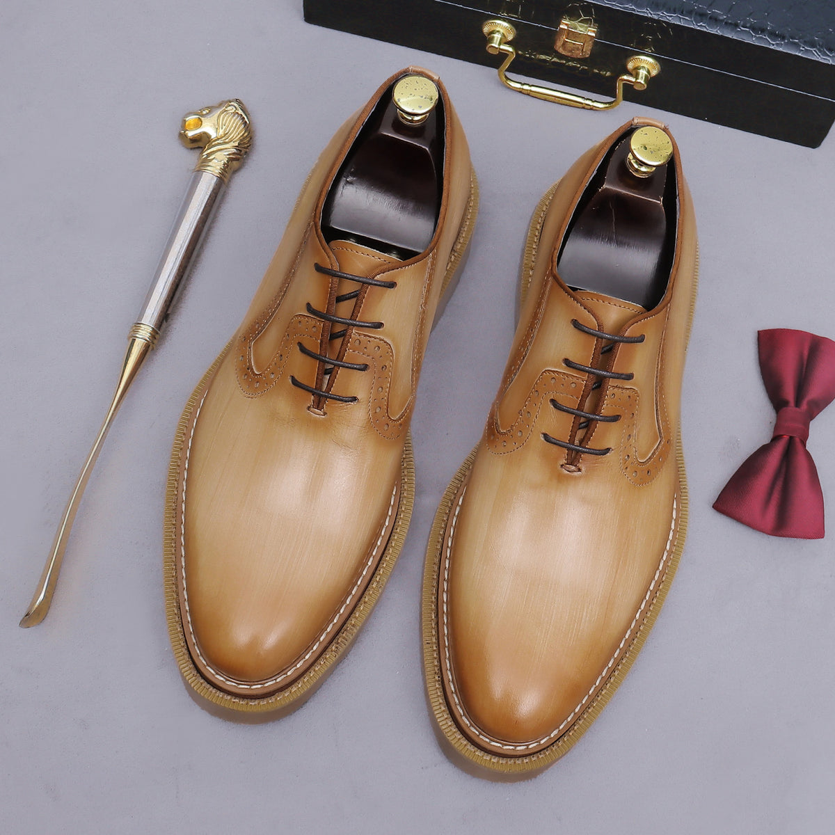 Men's Chunky Lug Sole Plain Chisel Toe Leather Oxfords