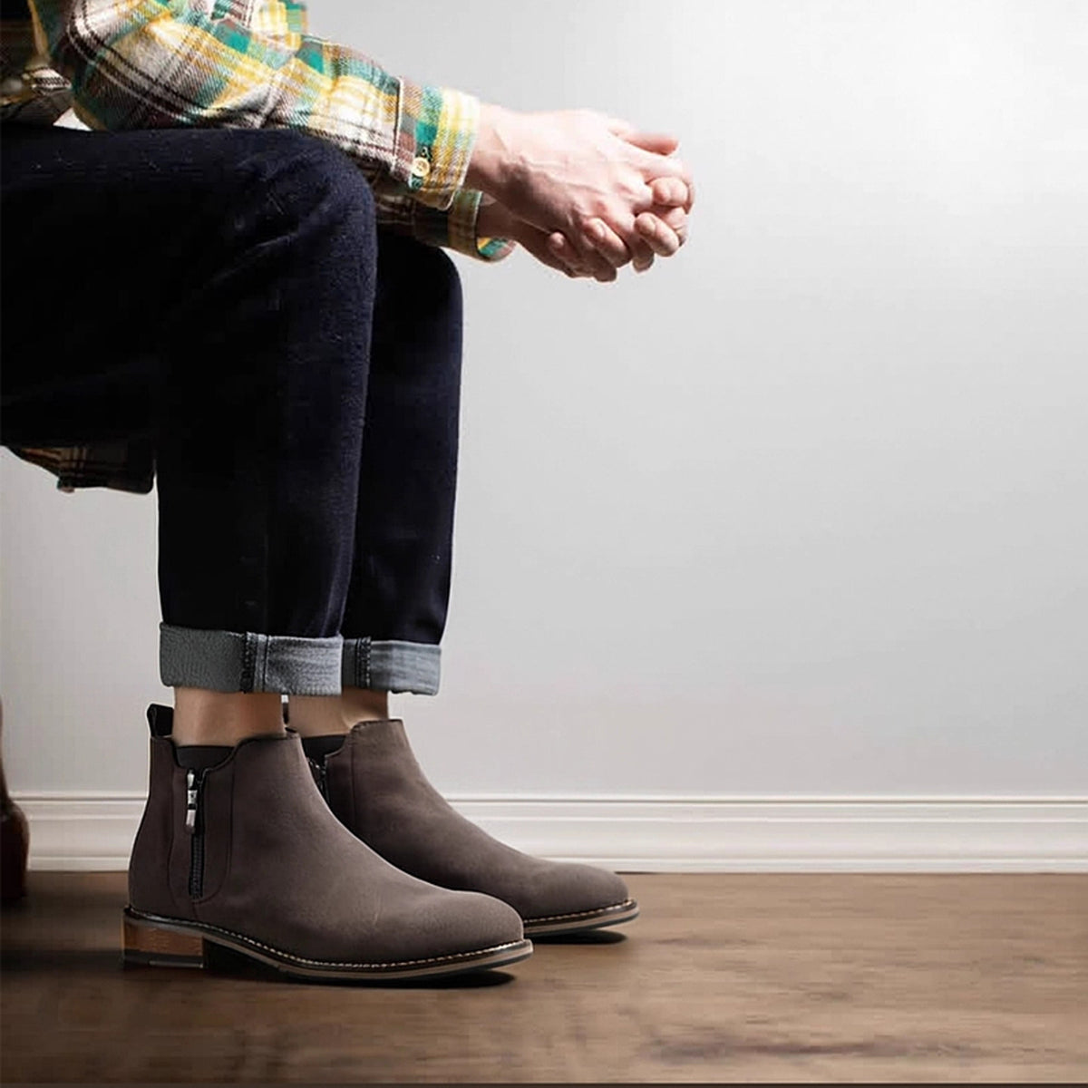 Men's Suede Plain Toe Side-Zip Chelsea Ankle Boots