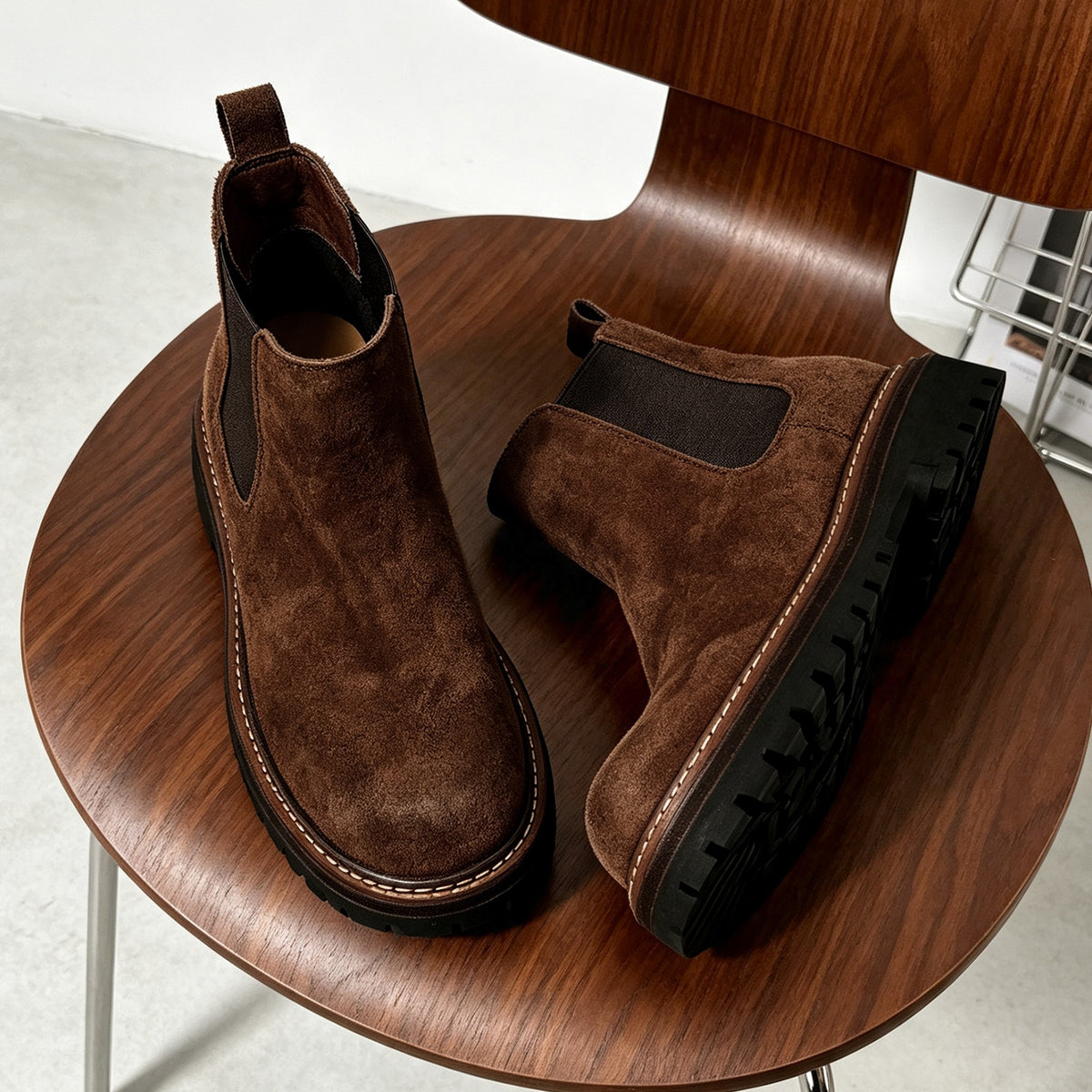 Men's Classic Suede Round Toe Chelsea Boots - Slip-On