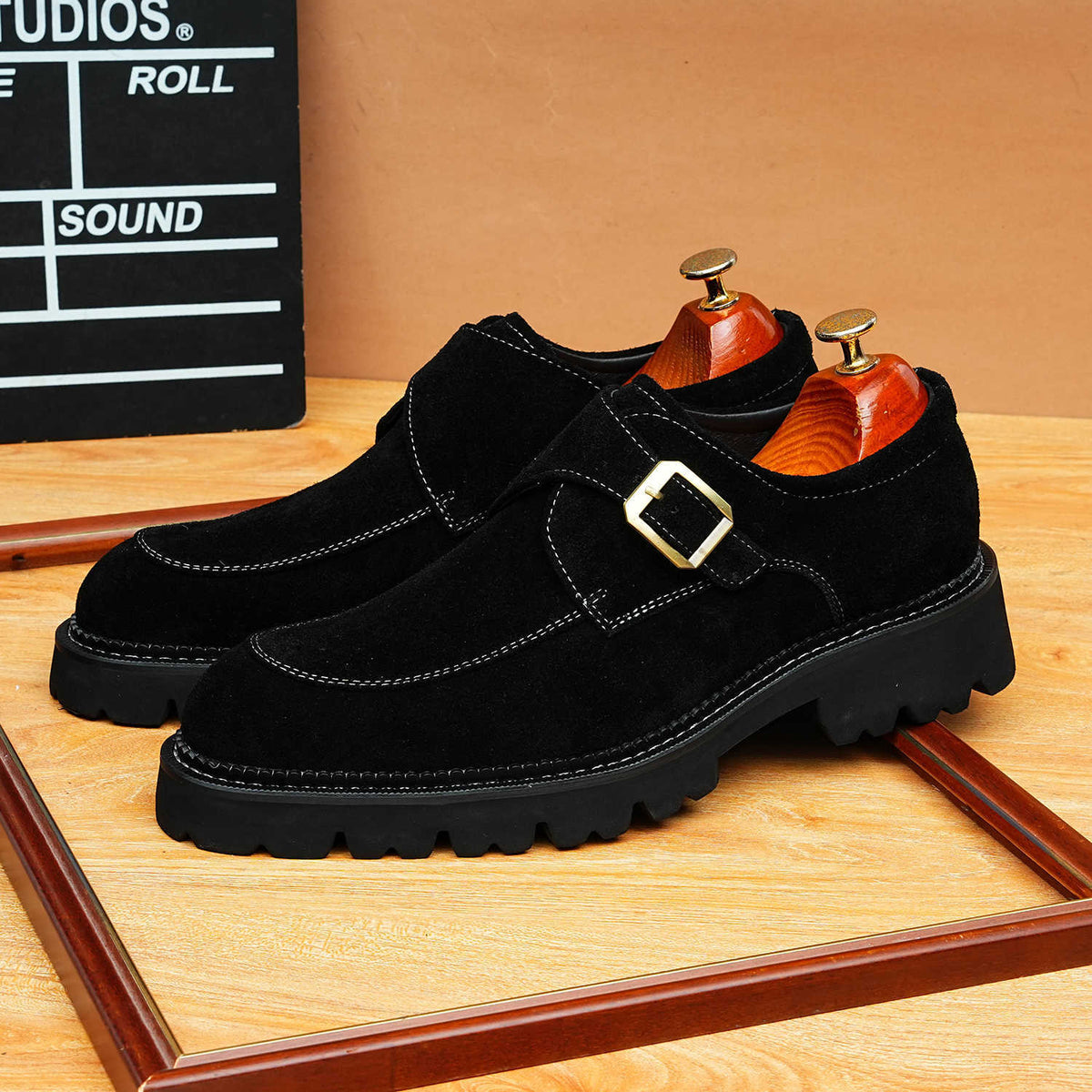 Men's Pointed Toe Suede Single Monk Strap Formal Shoes
