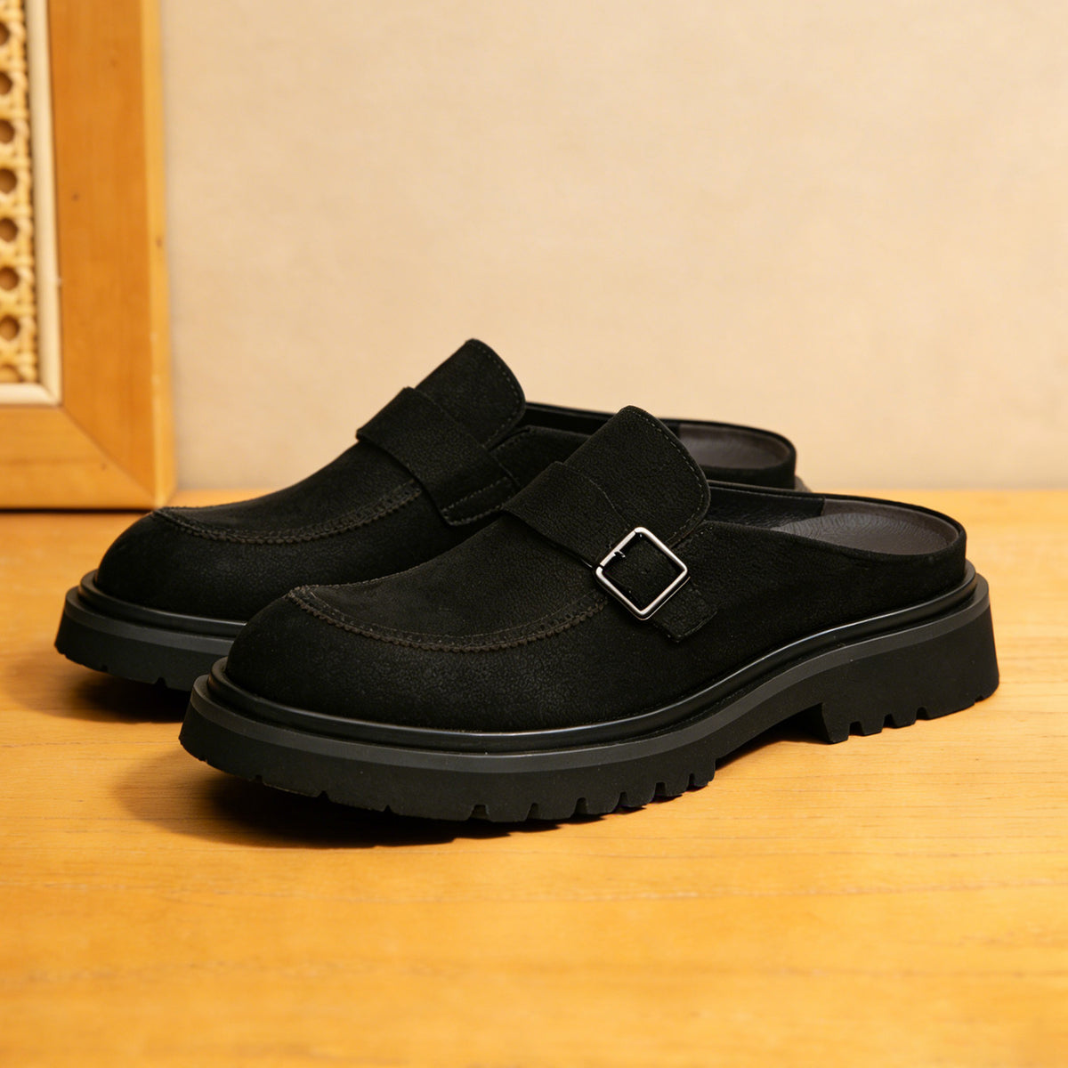 Men's Burnished Leather Closed-Toe Casual Mule Loafers