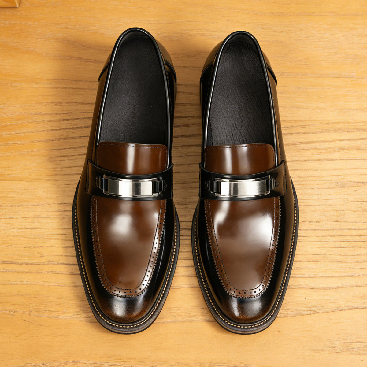 Men's High-Gloss Pointed Toe Leather Business Loafers