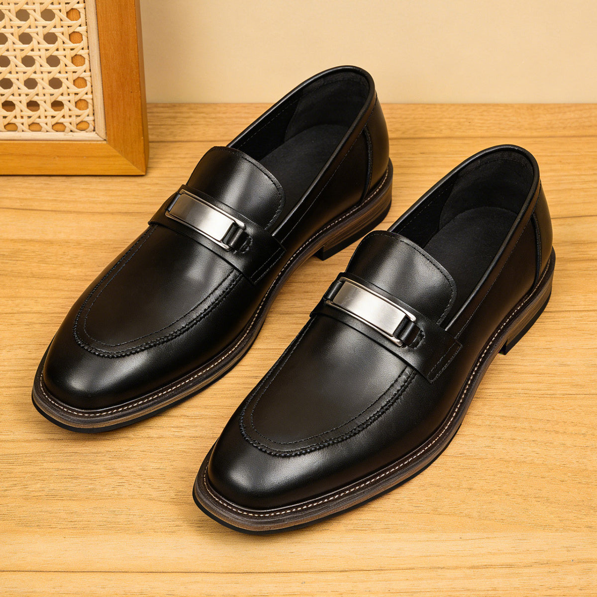 Men's Vintage Pointed Toe Leather Wedding Dress Loafers