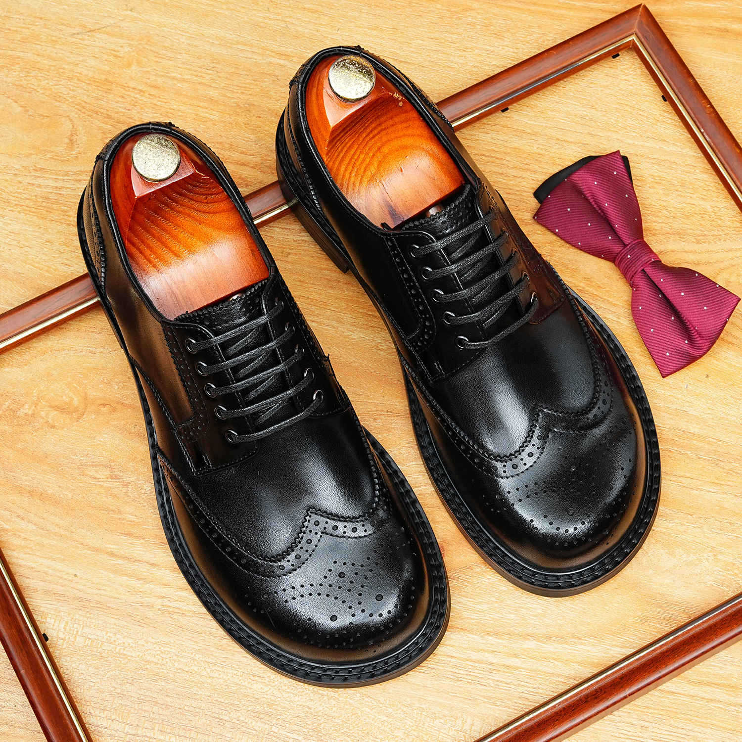 British Men's Brogue Derby: Fashion Versatile Wedding Dress