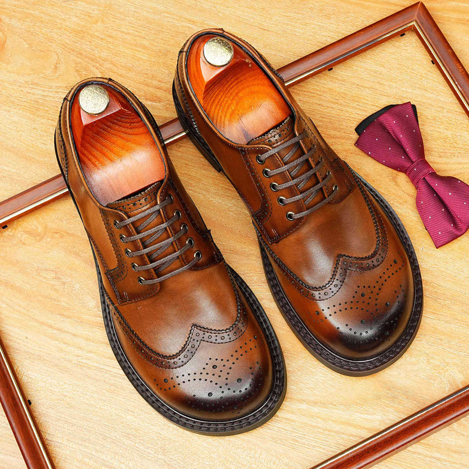British Men's Brogue Derby: Fashion Versatile Wedding Dress