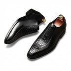 Embossed Texture Oxfords: Modern Fashion Wedding Men's Dress Shoesyes