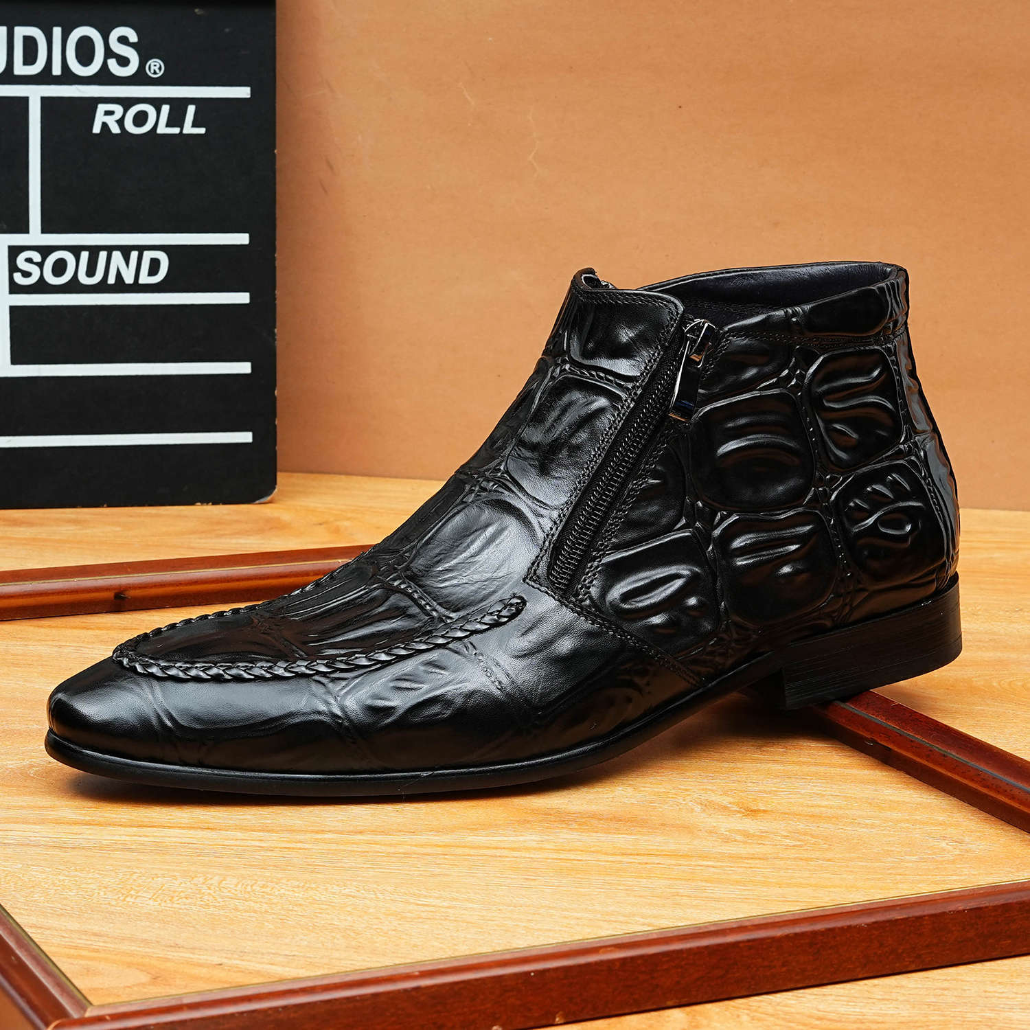 fashion mens leather boots zip up Dress shoesyes