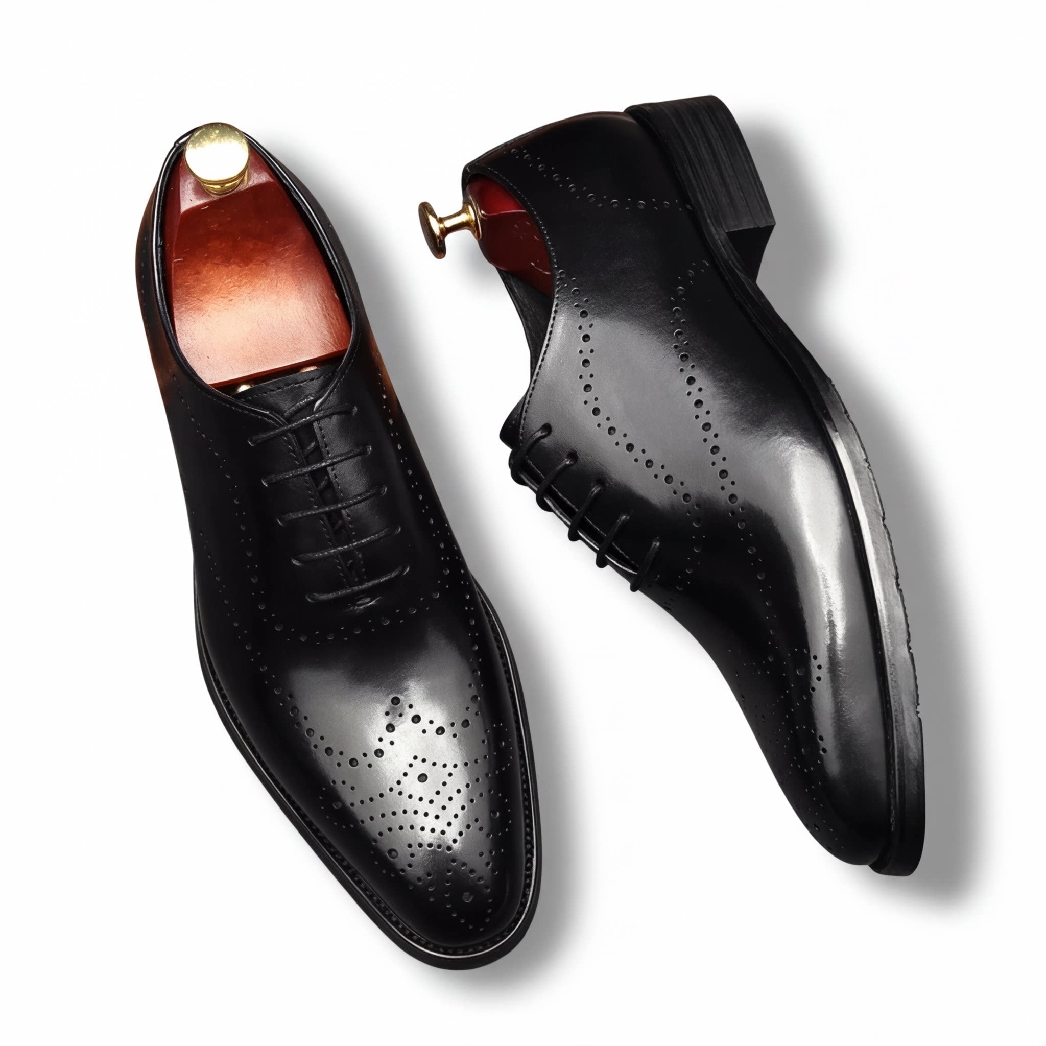 Medallion Brogue Oxfords: Men's Fashion Wedding Dress Shoesyes
