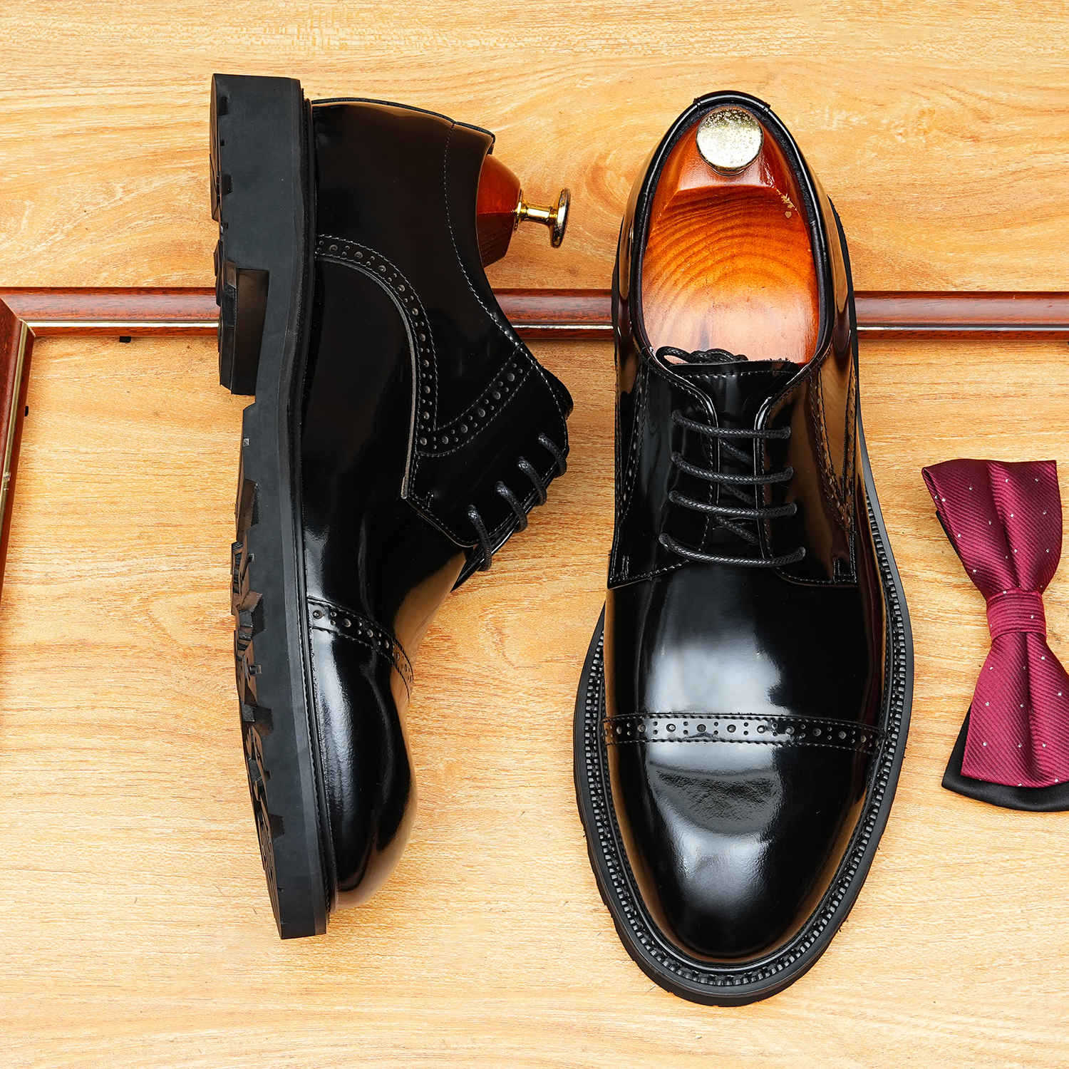 Men's Cap Toe Brogue Derbies: Genuine Leather Formal Dress Shoes