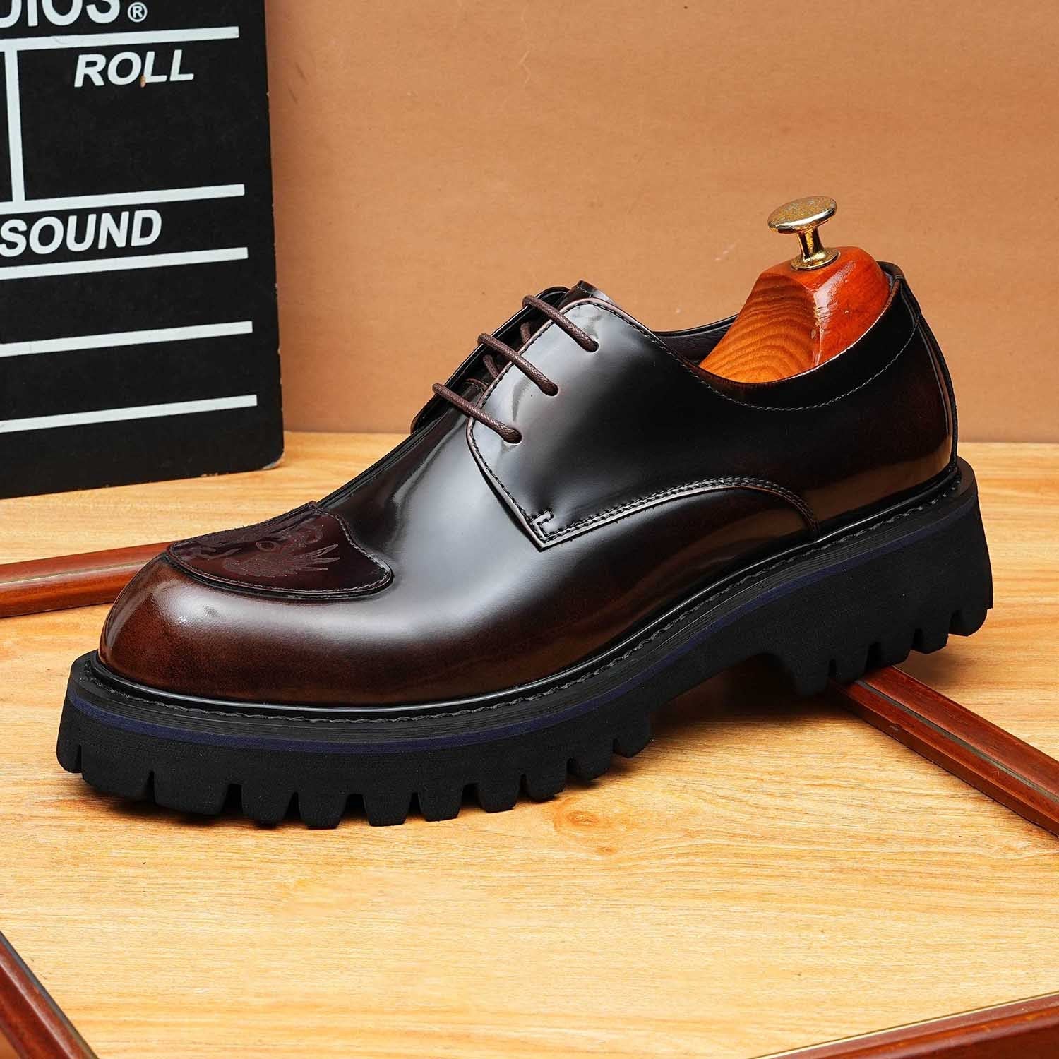 Men's Embossed Toe Shoes: Polished Leather Height Increasing Shoes
