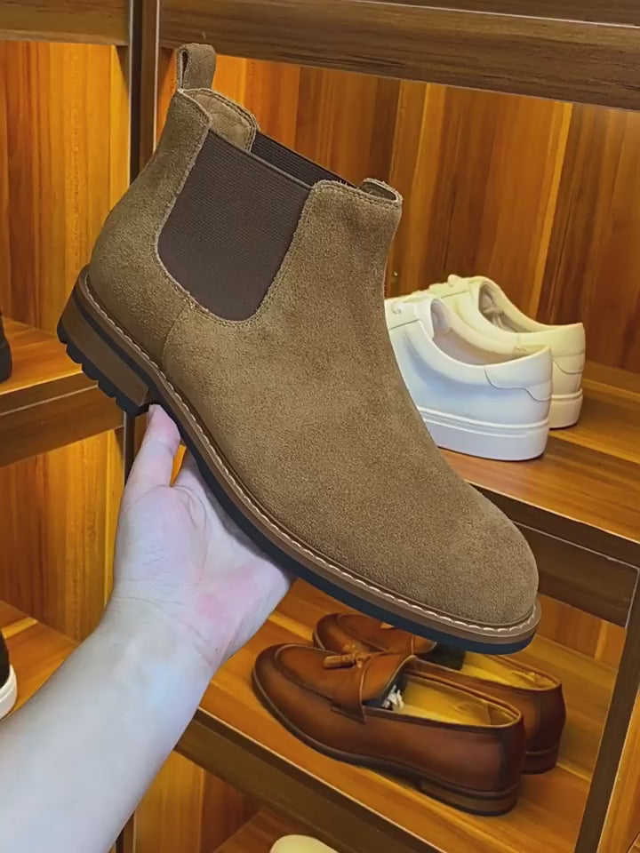 Plain Toe Lug Sole Suede Chelsea Boots for Men