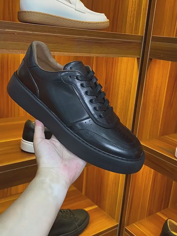 Men's Monochromatic Genuine Leather Sneakers - All-Black Casual Low Tops