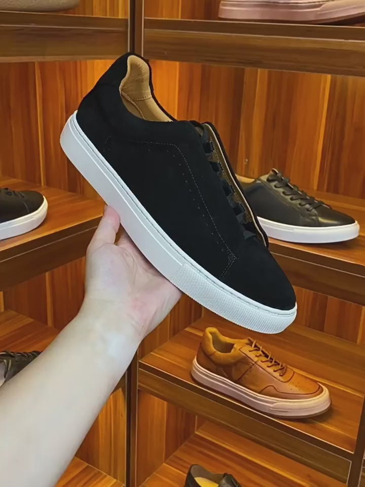 Men's Plain-Toe Suede Low-Top Sneakers