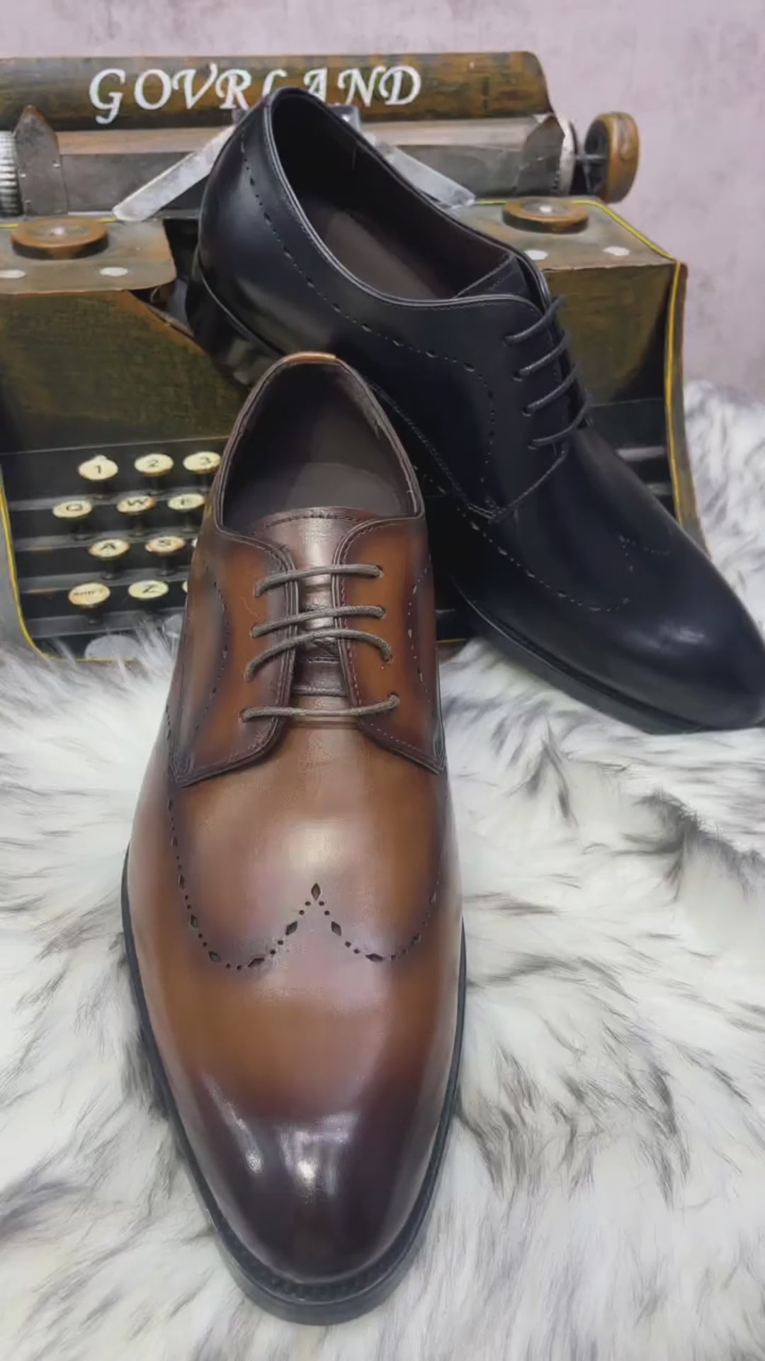 Men's Hand-Burnished Leather Wingtip Brogue Derby Shoes