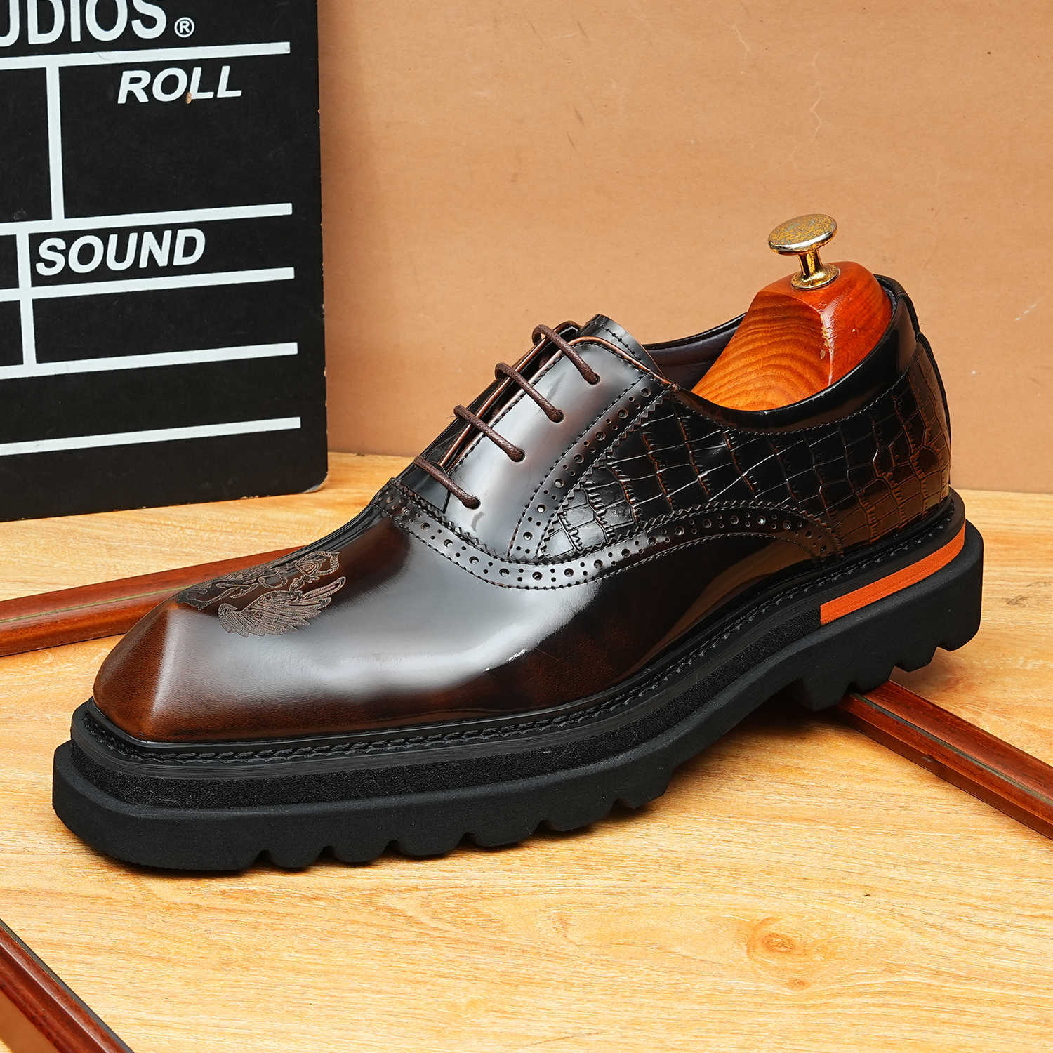 bomeishoes classic leather shoes for men Thick soles Oxford dress shoes