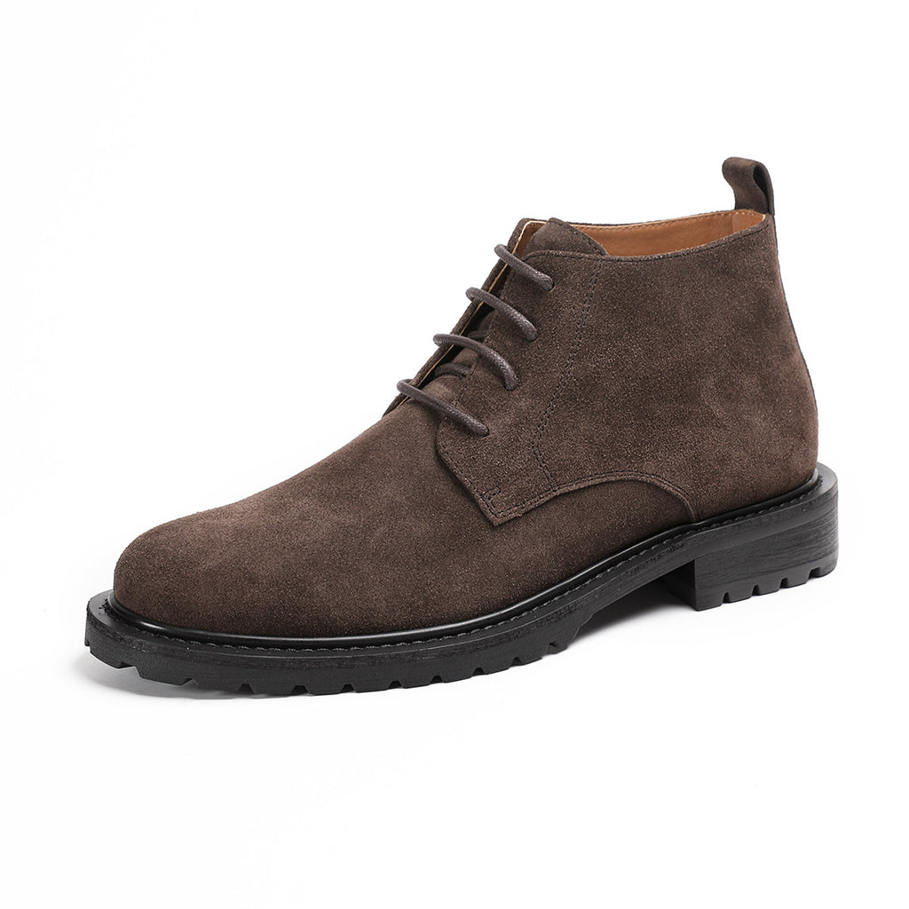 Men's suede chukka boots, plain toe, lace-up closure, dark brown, thick rubber sole.