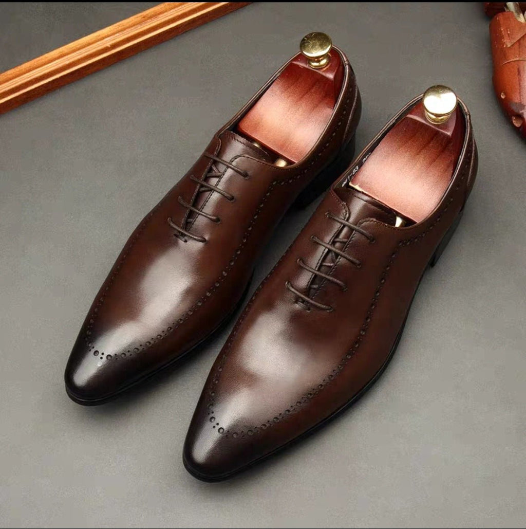Sleek Pointed Dotted Oxfords Men's Executive Dress Shoesyes