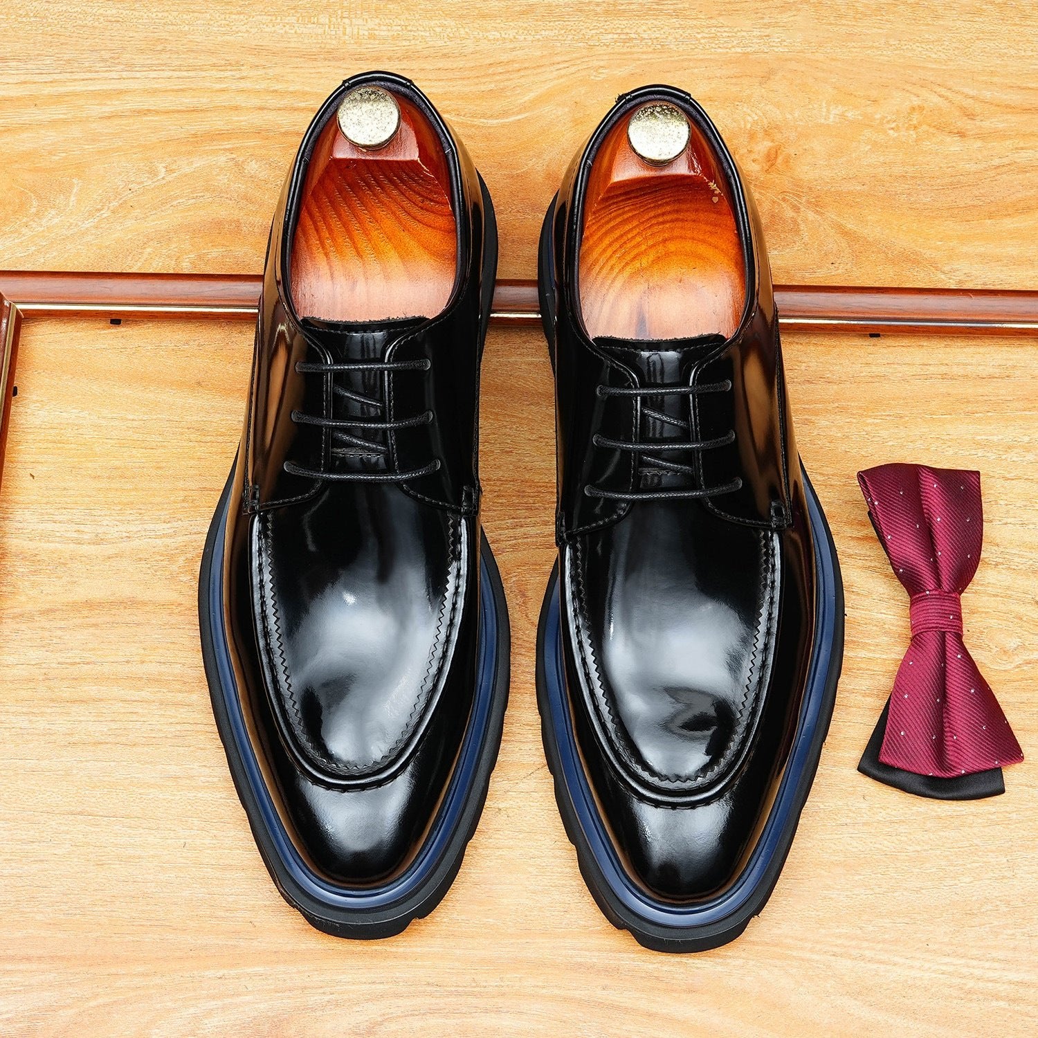 Trending Men's Platform Derby: Fashion Glossy Moc Toe Dress
